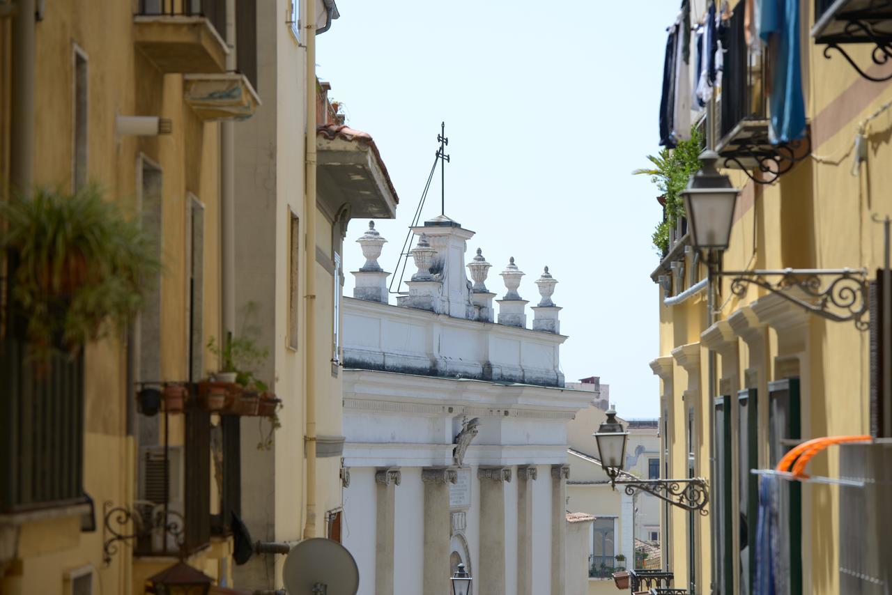 Bed and Breakfast Il Duomo Salerno Zewnętrze zdjęcie